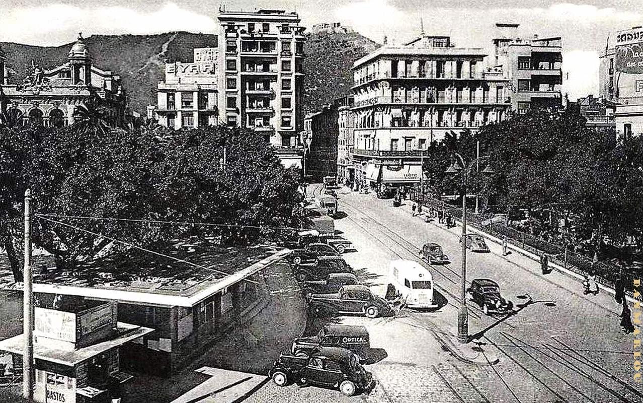 PA c- 046- Place d'Armes- trams et autobus.jpg